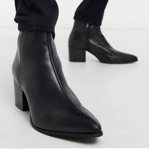 ASOS men’s leather boots (( NOT ACCEPTING OFFERS ))